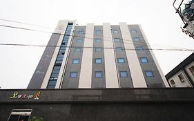 Iksan 4 Seasons Hotel
